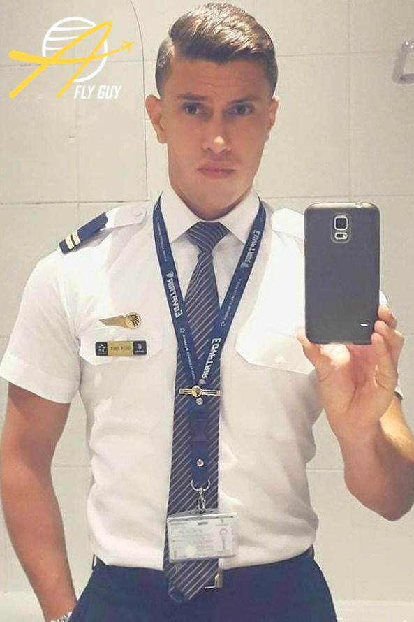 steward EgyptAir