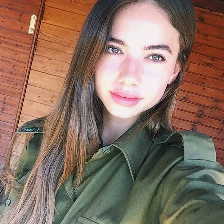 Самая красивая девушка армии Израиля