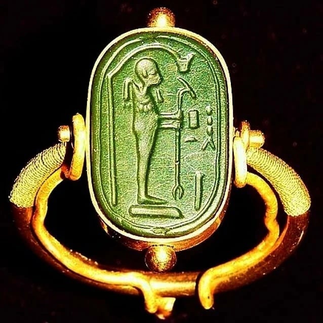 Инопланетное кольцо Тутанхамона