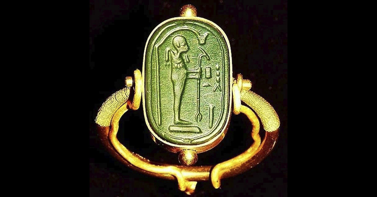 Инопланетное кольцо Тутанхамона - инопланетянин на кольце Тутанхамона
